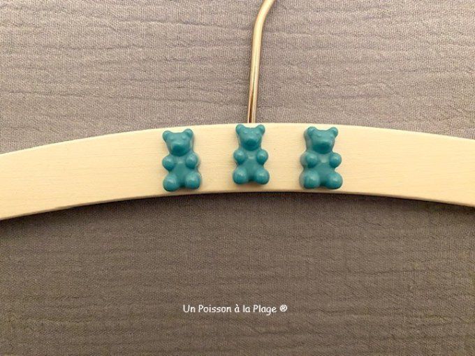 Lot de 2 cintres enfant  