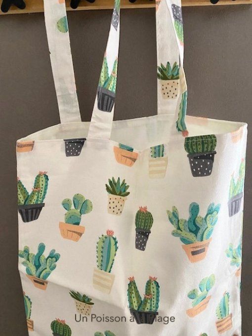 Tote bag